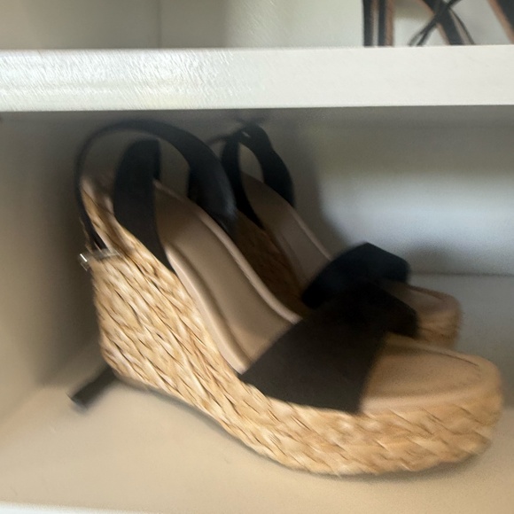 Wedges - Picture 1 of 1